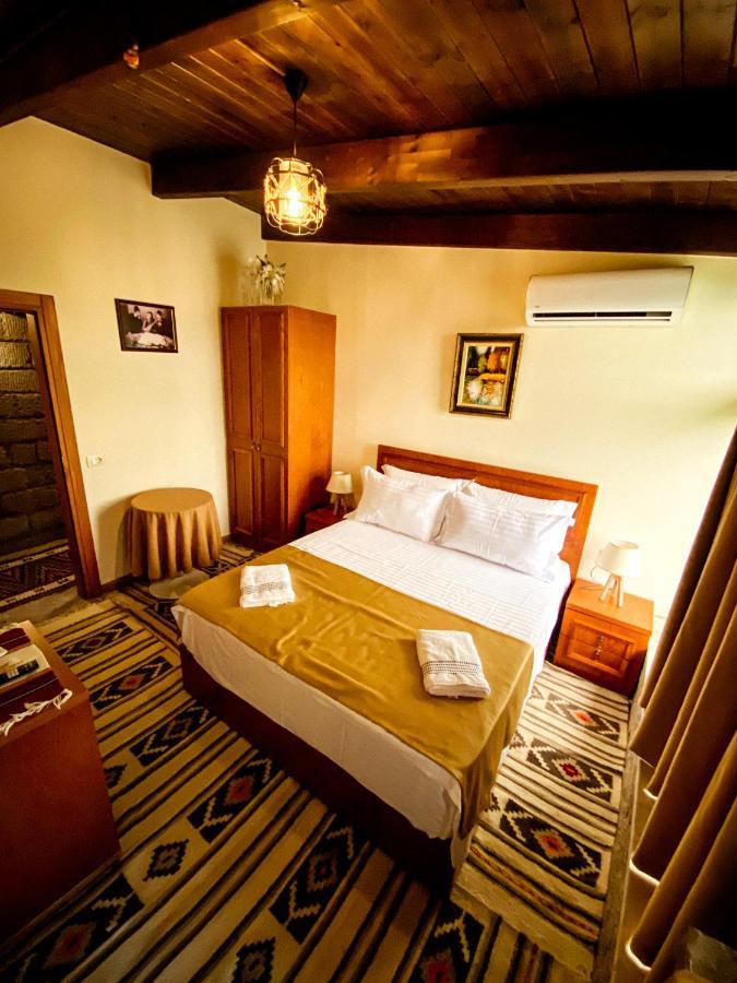 Hotel Iliria Canaj Extérieur photo