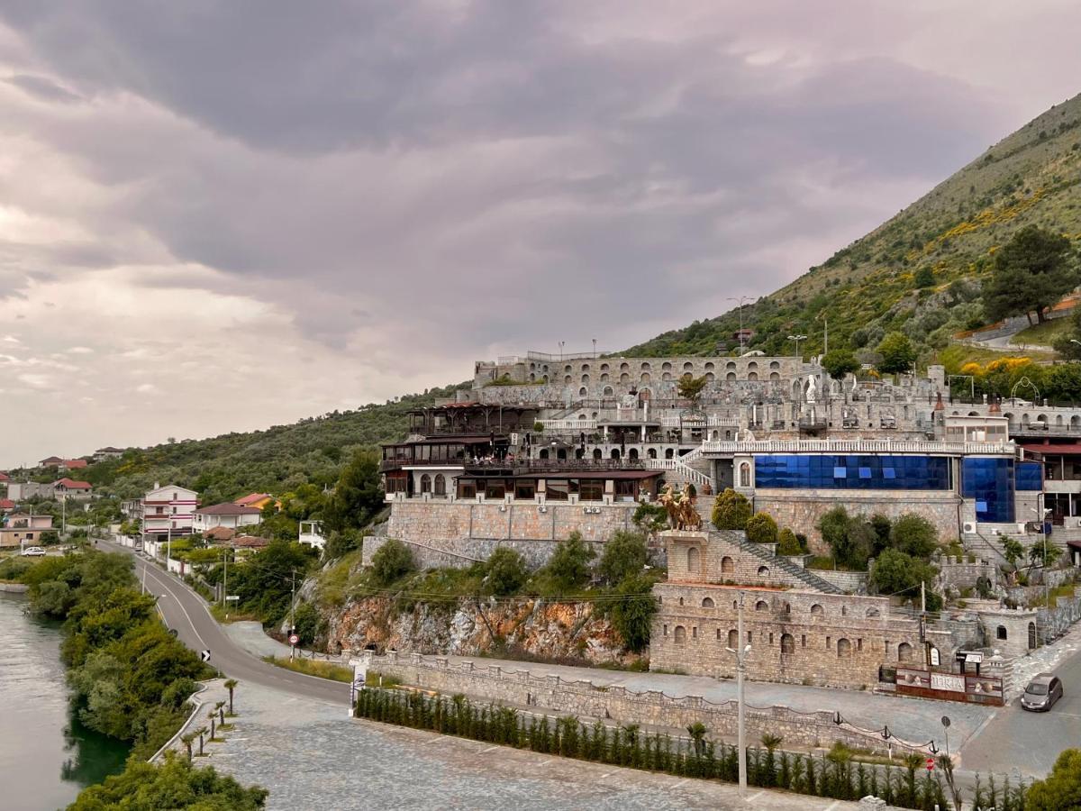 Hotel Iliria Canaj Extérieur photo